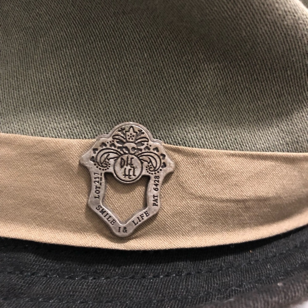 Hat - Picture 7 of 7